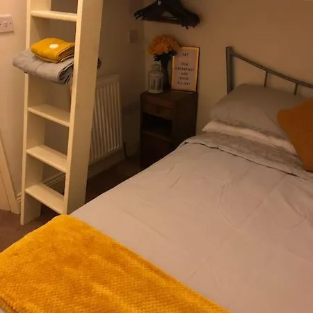 The Leeman Rose Hotel *